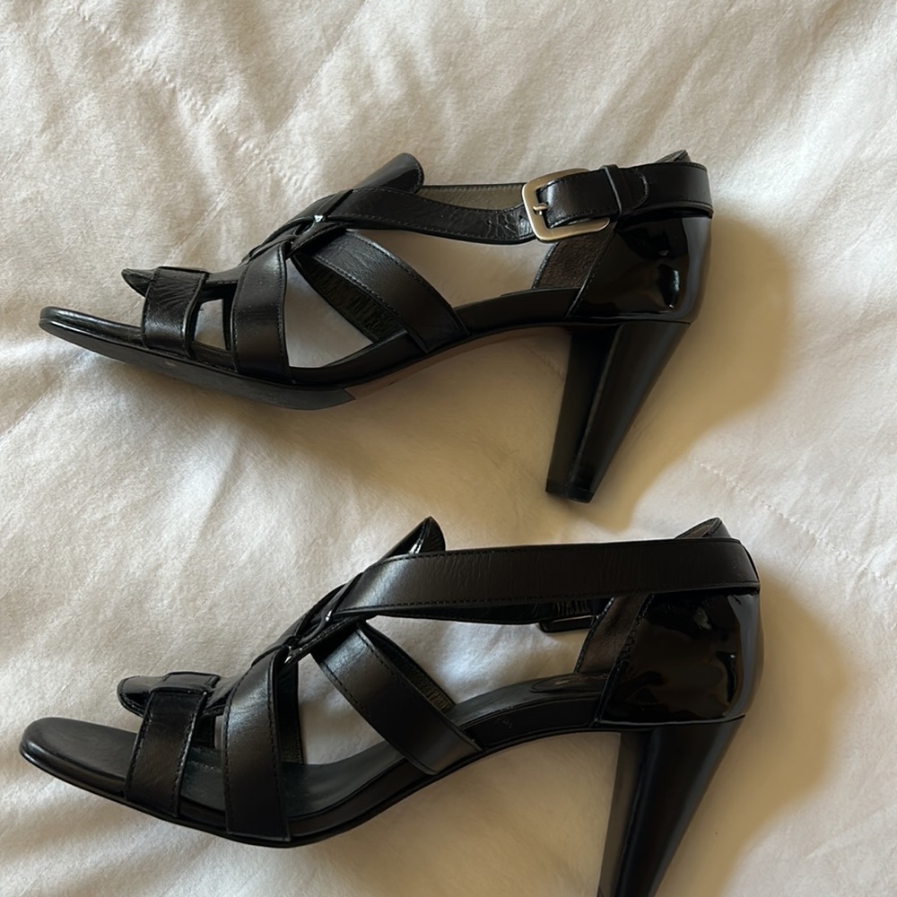 Sandals - Picture 4 of 6